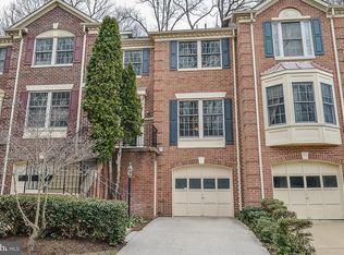 7521 Westmore Dr, Springfield, VA 22150