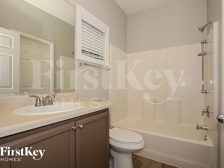3552 Carisbrook Dr — Photo 13