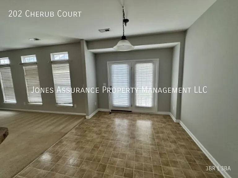 202 Cherub Ct — Photo 7