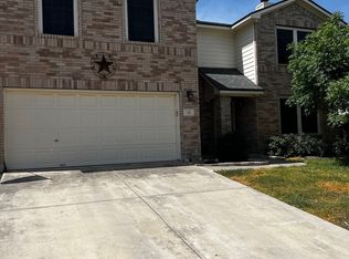 136 Dew Fall Trl, Cibolo, TX 78108