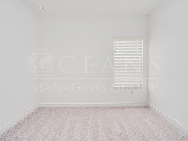4121 Acoma Dr — Photo 13