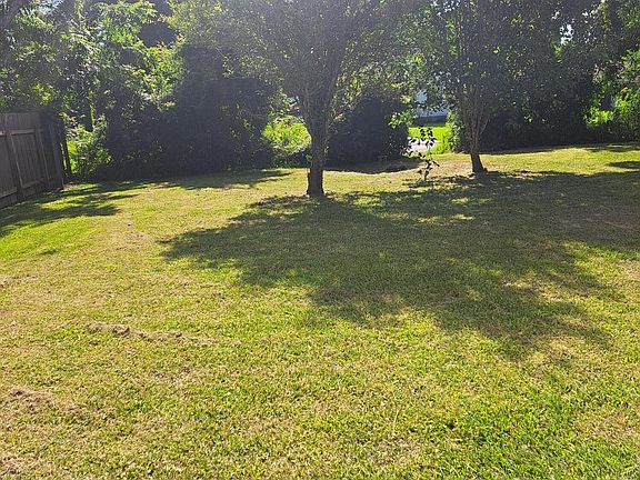 5th image of 3607 Belmede Dr