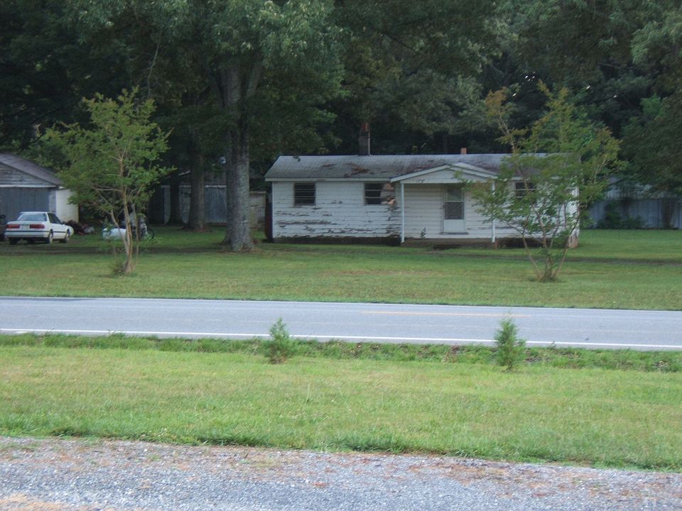1st image of 10733 Brookneal Hwy