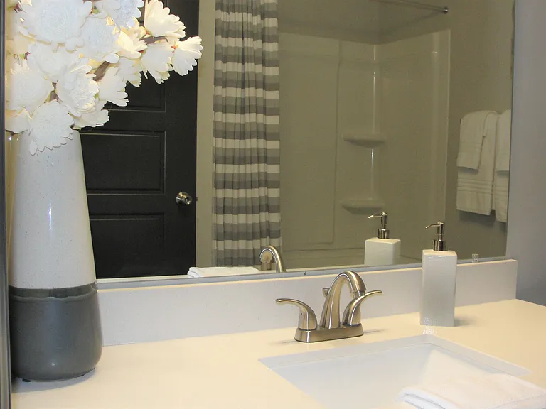 Anthem at Creekside — Photo 16