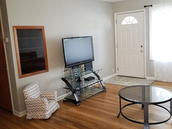 4th image of 14722 S Mozart Ave