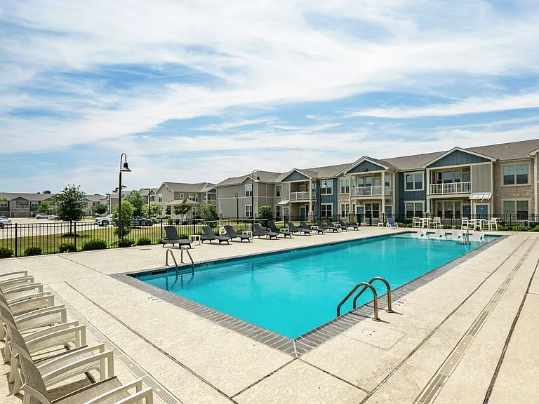 The Reserve at Country Club — Photo 14
