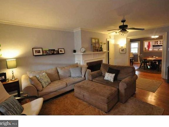 4th image of 6459 Woodcrest Ave