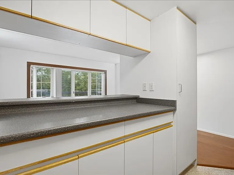 West Park Place — Photo 34