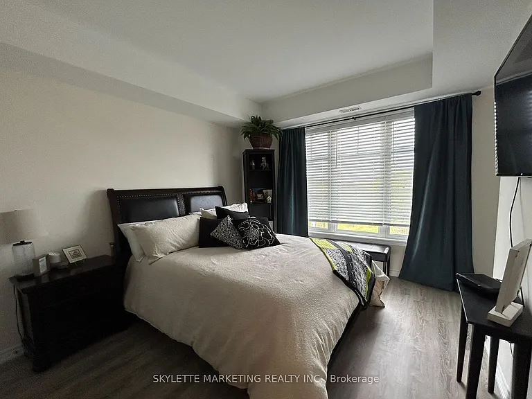 680 Gordon St #413 — Photo 6