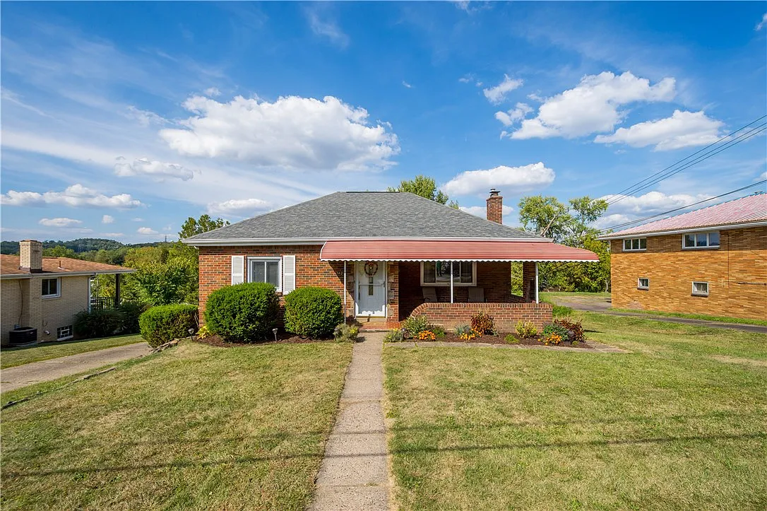 1420 Gilmore Dr photo 1