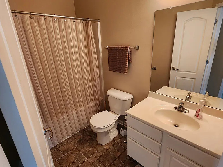 7368 N 77th Ave — Photo 13