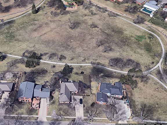 4th image of 1625 Devoe Dr