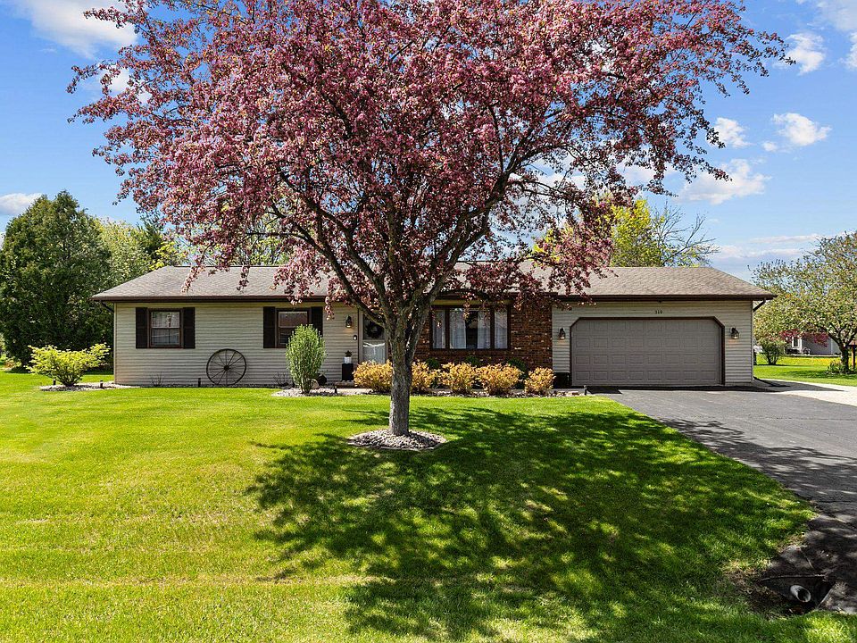 1st image of 319 Oak Manor Dr