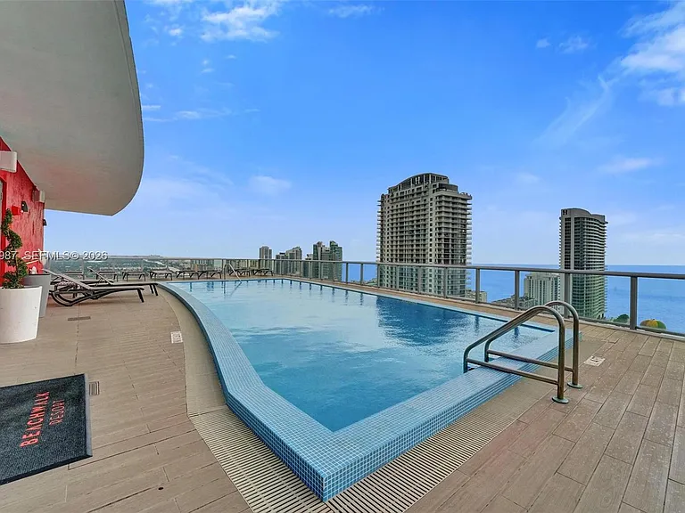 2600 E Hallandale Beach Blvd #T1902 — Photo 105