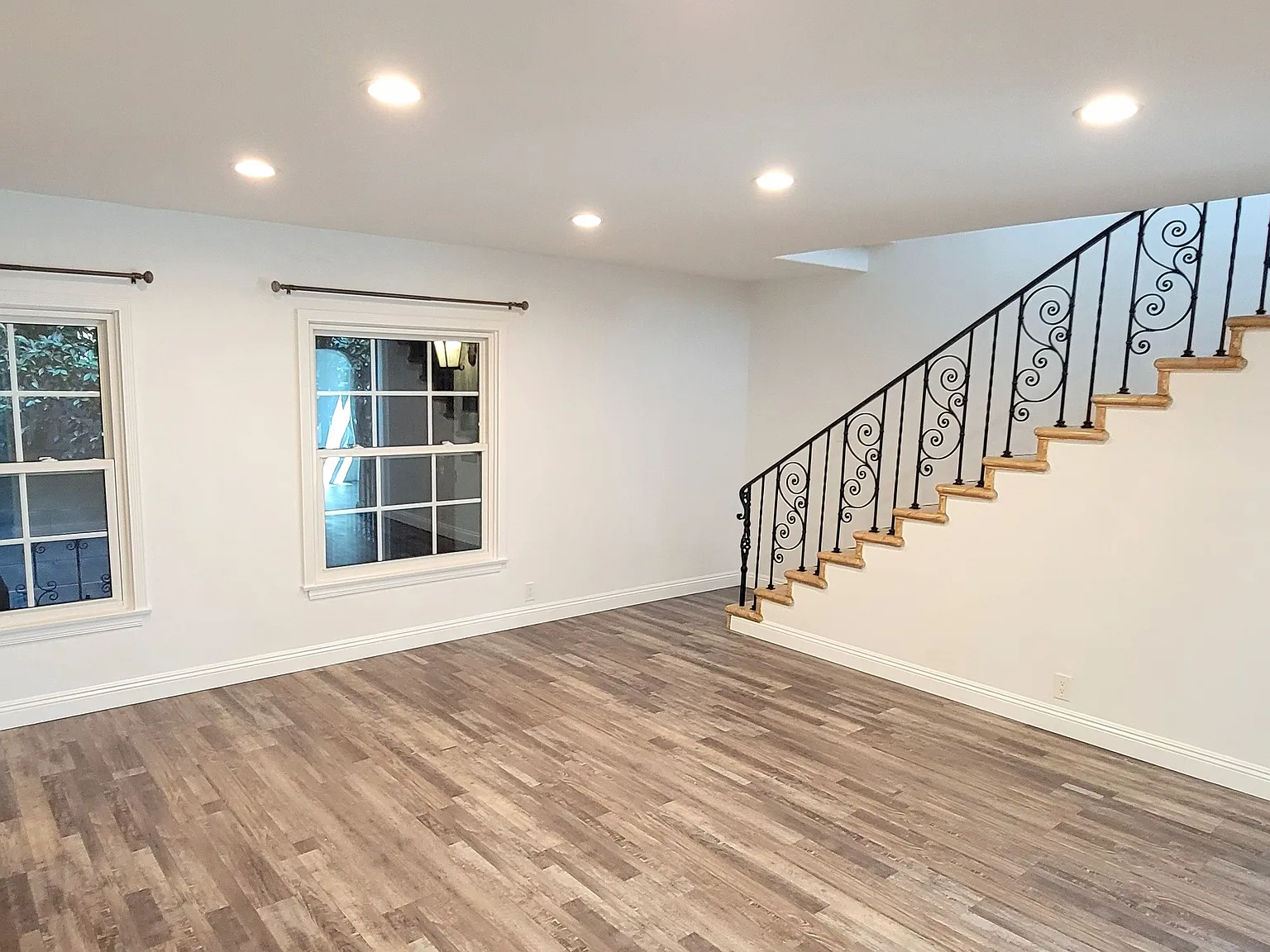 2 bed, 1.5 bath, 1500 sqft, $4,300 — Photo 4
