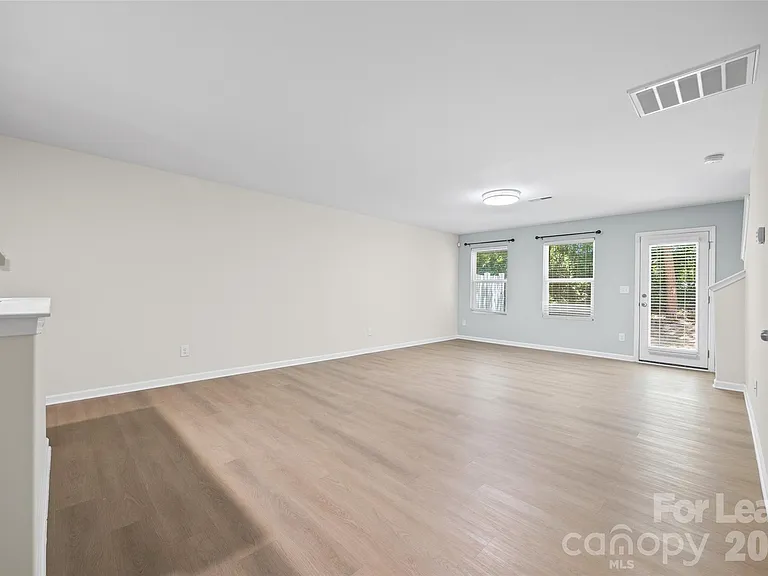 9612 Brackenview Ct — Photo 6