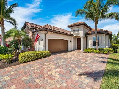2930 Aviamar CIR, Naples, FL, 34114
