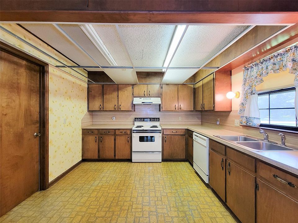 1st image of 8875 Casey Dr