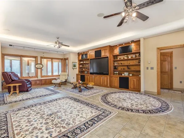 4233 Burdett St, Chesapeake, VA 23322