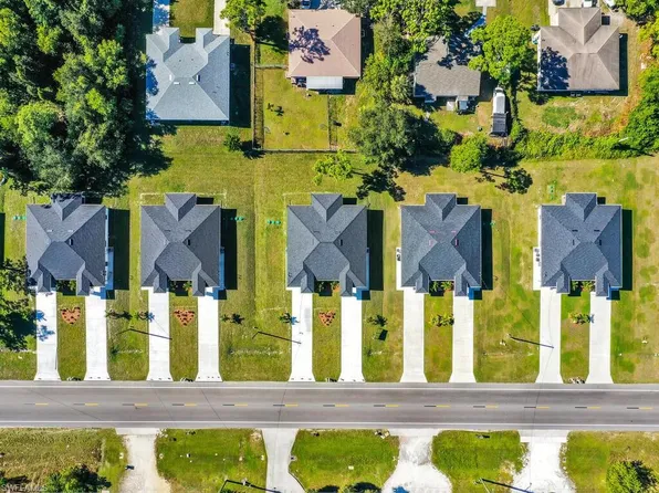 4921/4923 Leonard BLVD S, LEHIGH ACRES, FL 33973
