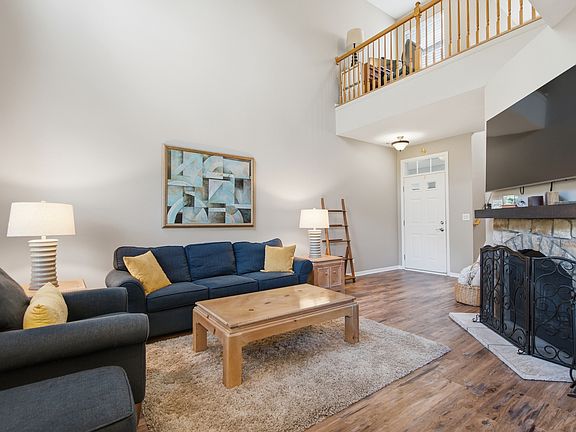 5th image of 2975 Falling Waters Ln