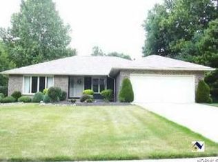 13225 N Partridge Dr, Valley View, OH