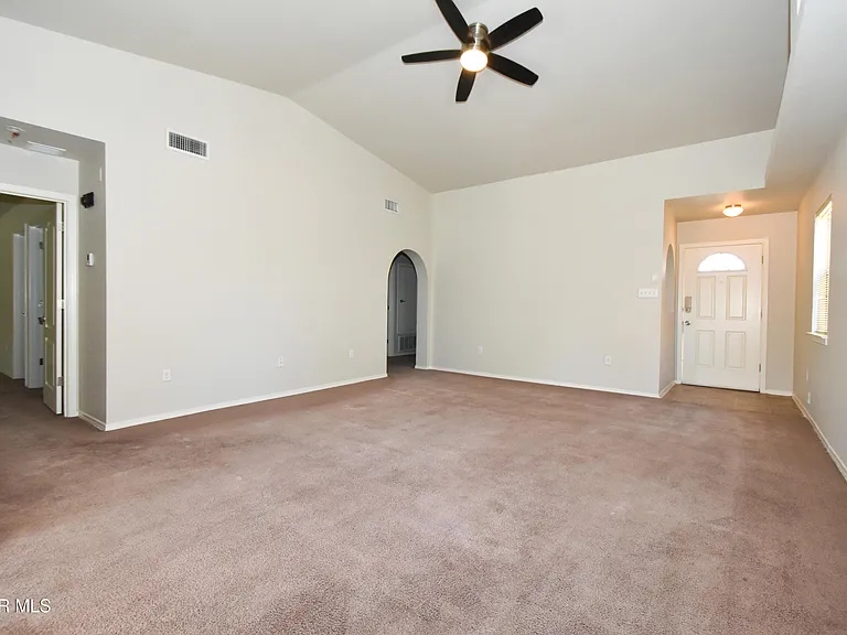 2508 Sparrow Point St — Photo 7