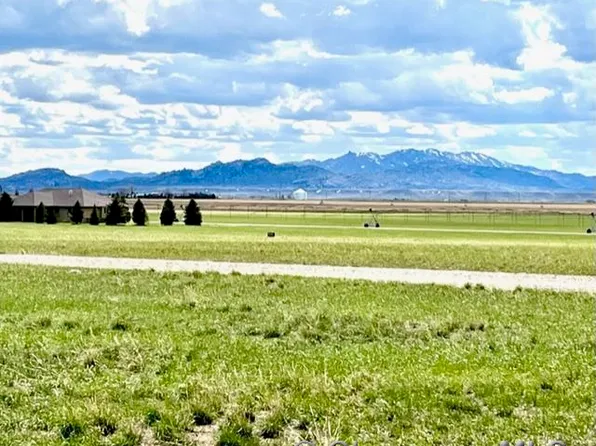 22 Mustang Rd, Wheatland, WY 82201