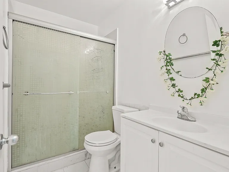 616 N Saint Andrews Pl #7 — Photo 6