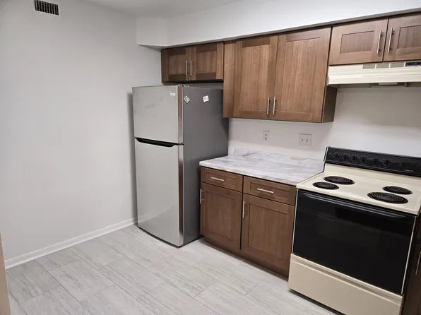 1103 Sayre Dr, Princeton, NJ 08540