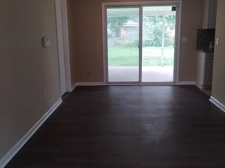 5135 Chivalry Dr — Photo 3