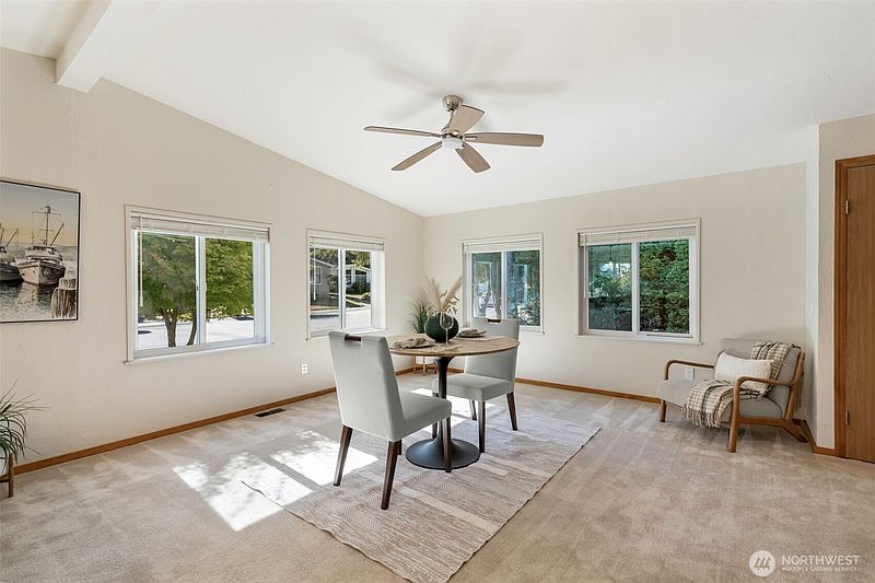 4th image of 2306 Vista Lane