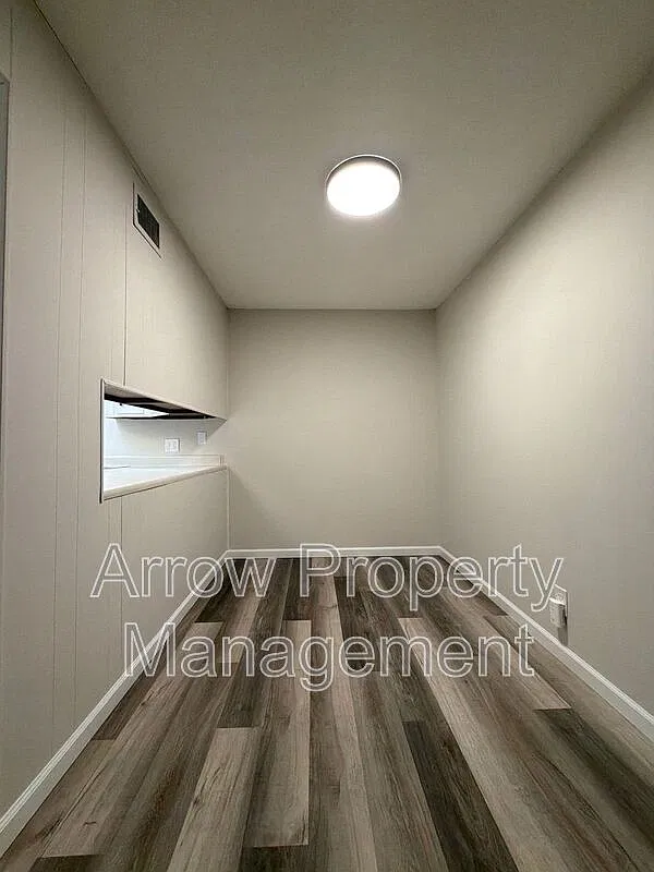 2 bed, 1.0 bath, 970 sqft, $850 — Photo 4
