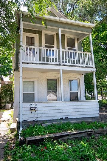 1st image of 1238 S 15th St #1