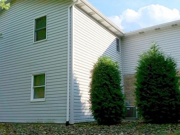 2nd image of 103 Lynnway Dr