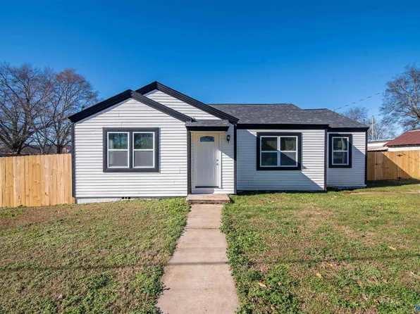 353 Moulton St, Moulton, AL 35650