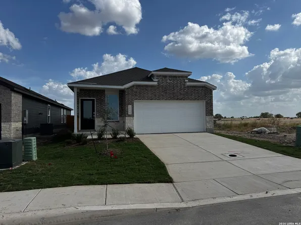 15222 Corn Silk Dr, Marion, TX 78124