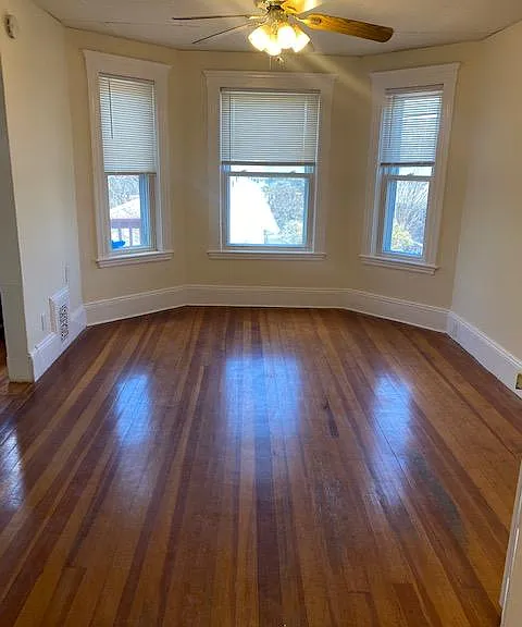 901 Saratoga St #3 — Photo 2