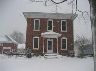 220 Jackson St, Chelsea, MI 48118
