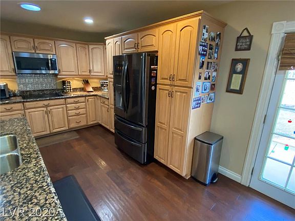 4th image of 7508 Central Butte Ave
