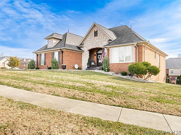 2nd image of 3424 Royal Lake Drive