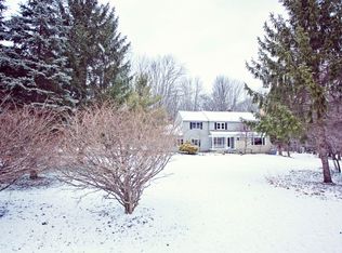 235 Springdale Ln, Moreland Hills, OH