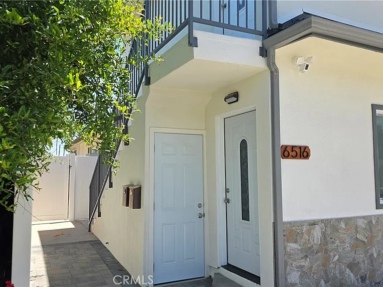 6516 Royer — Photo 3