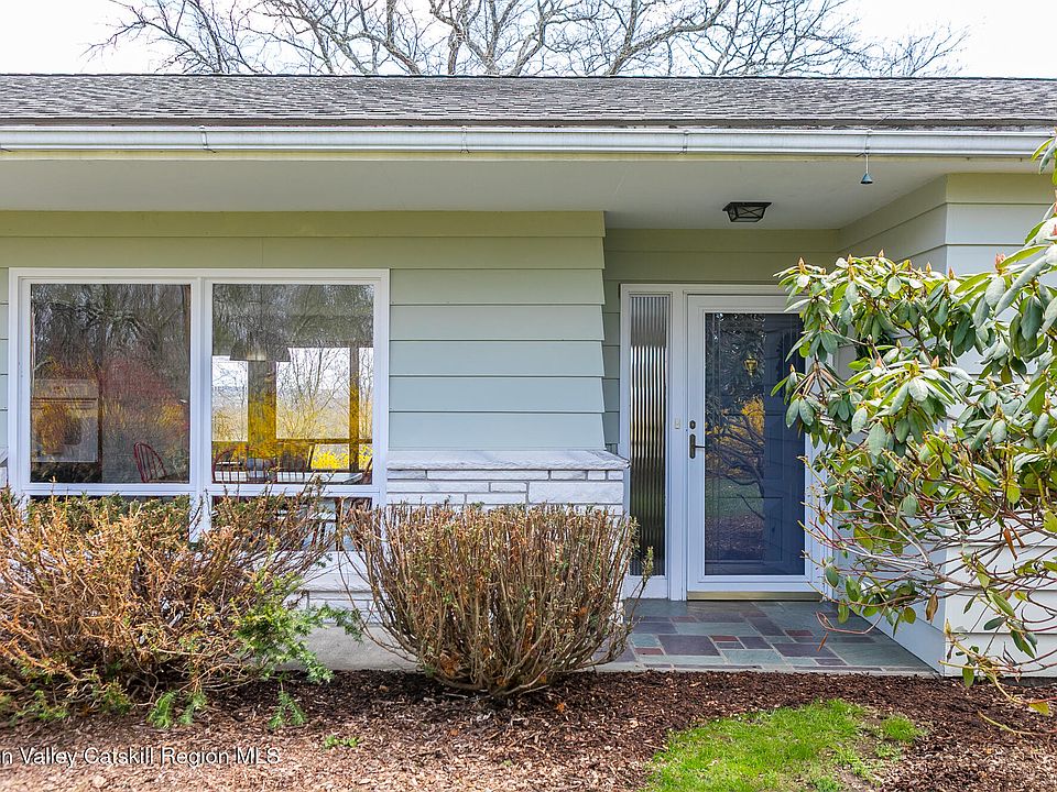 1st image of 596 Hoagerburgh Road