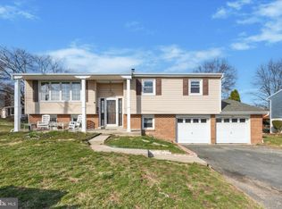 683 Dori Ln, Pottstown, PA