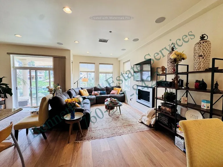 4527 Cove Dr #101 — Photo 9