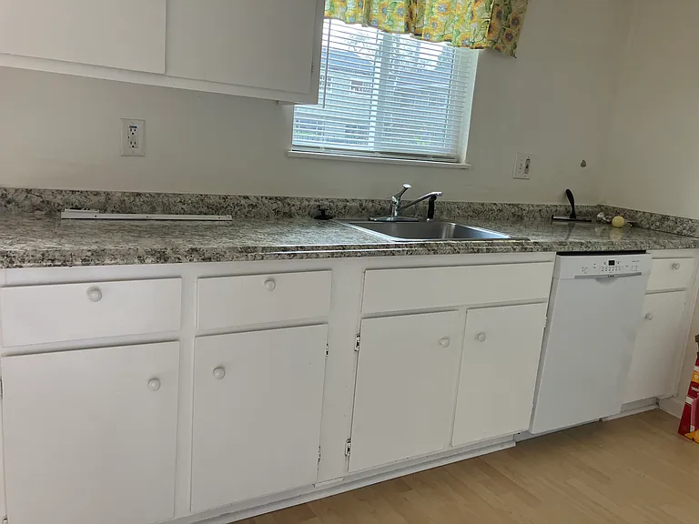 1059 Rio Ln #A — Photo 7