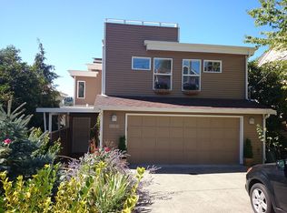 3305 37th Pl S, Seattle, WA 98144