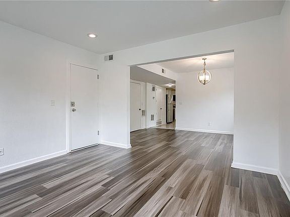 2nd image of 2704 Benton Blvd