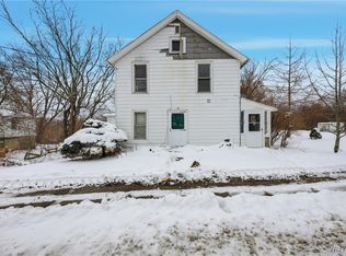 185 Eagle St, Fredonia, NY 14063